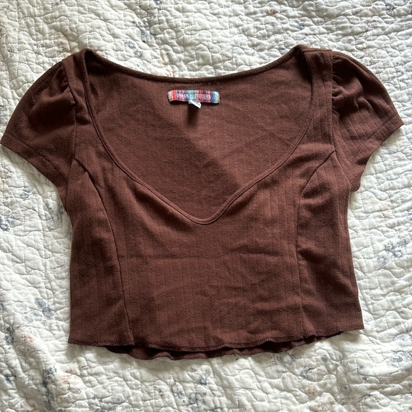 URBAN OUTFITTERS Cropped Tee - Picture 1 of 3